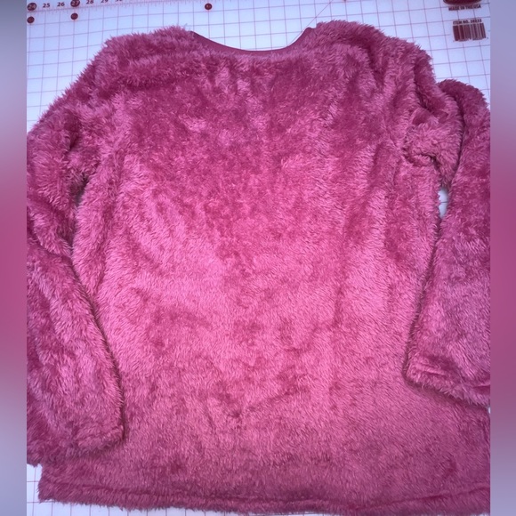 Holiday sweater - Picture 4 of 4